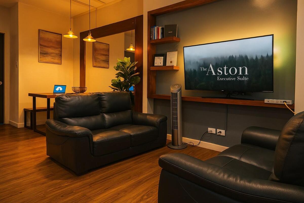 The Aston Executive Suite 2Br Balcony Near Mines View Baguio Baguio City Exterior photo